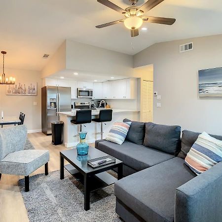 הוילה Crown Jewel Of Clearwater 10-15 Min To Beach 5 Min To St Pete Airport מראה חיצוני תמונה