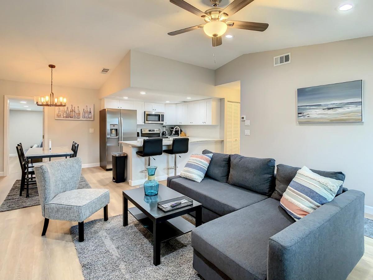 הוילה Crown Jewel Of Clearwater 10-15 Min To Beach 5 Min To St Pete Airport מראה חיצוני תמונה