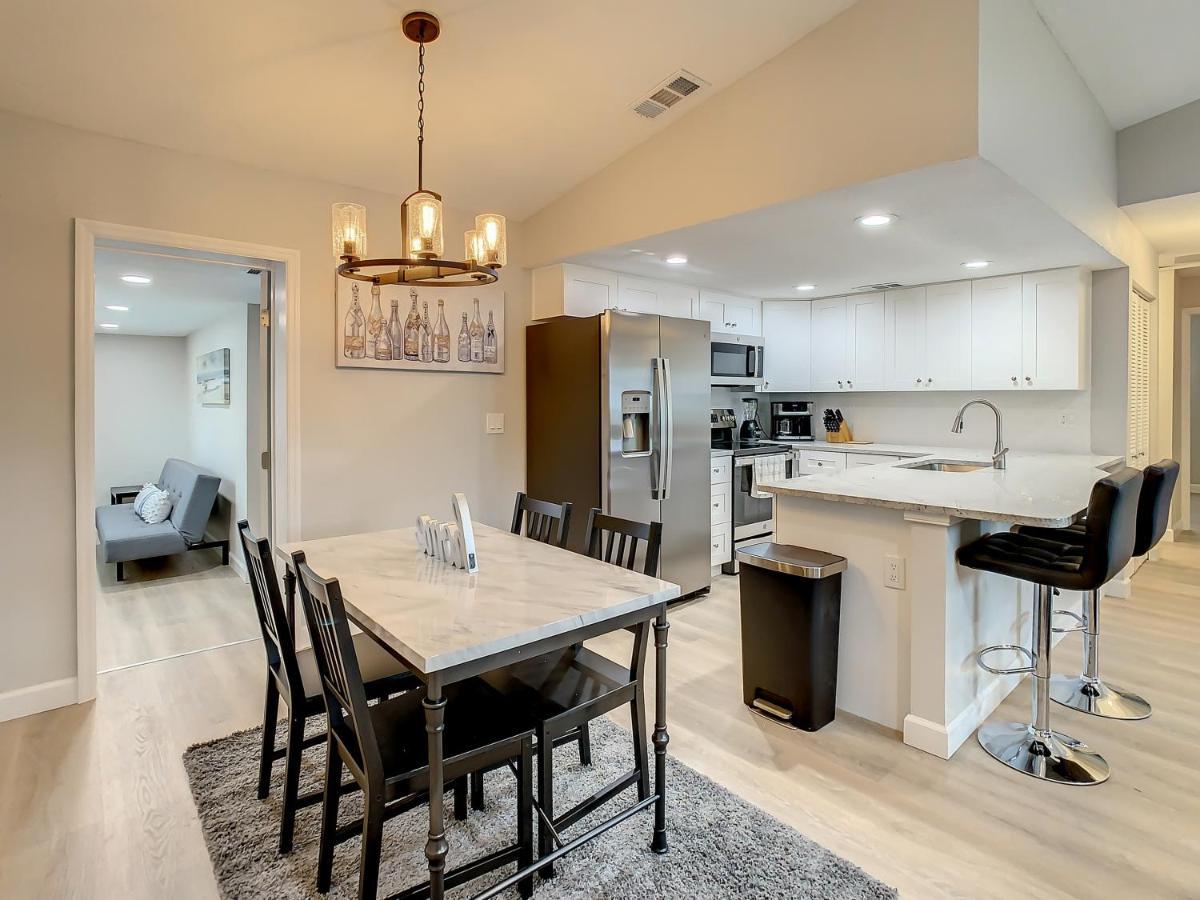 הוילה Crown Jewel Of Clearwater 10-15 Min To Beach 5 Min To St Pete Airport מראה חיצוני תמונה