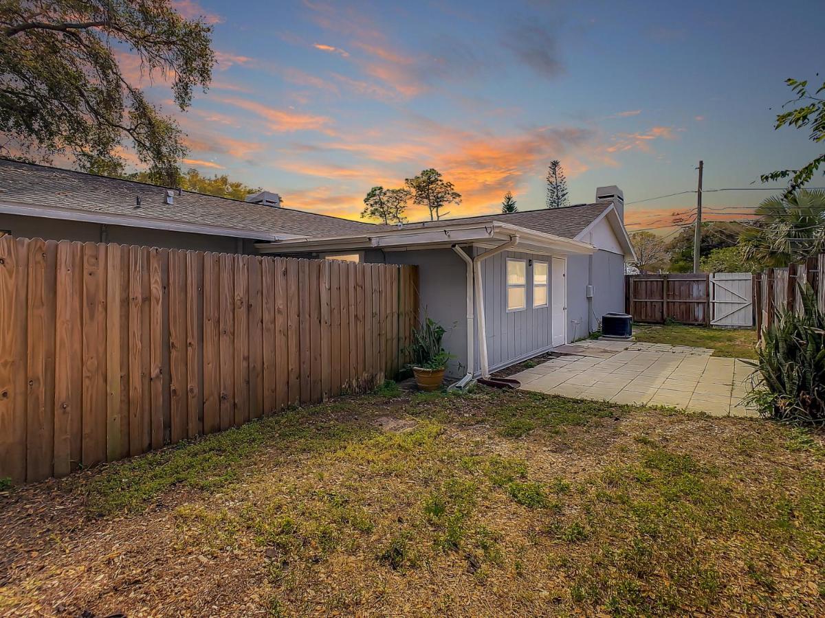 הוילה Crown Jewel Of Clearwater 10-15 Min To Beach 5 Min To St Pete Airport מראה חיצוני תמונה