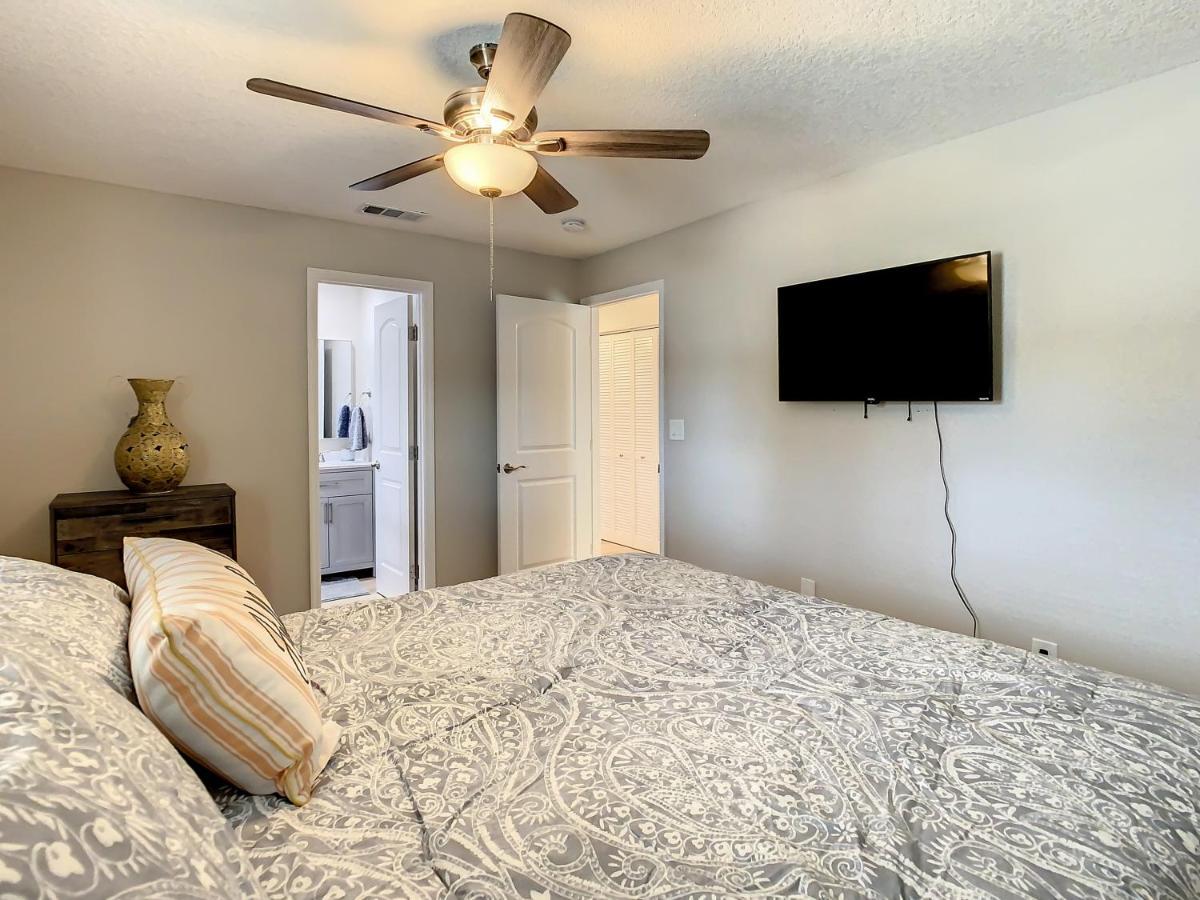 הוילה Crown Jewel Of Clearwater 10-15 Min To Beach 5 Min To St Pete Airport מראה חיצוני תמונה